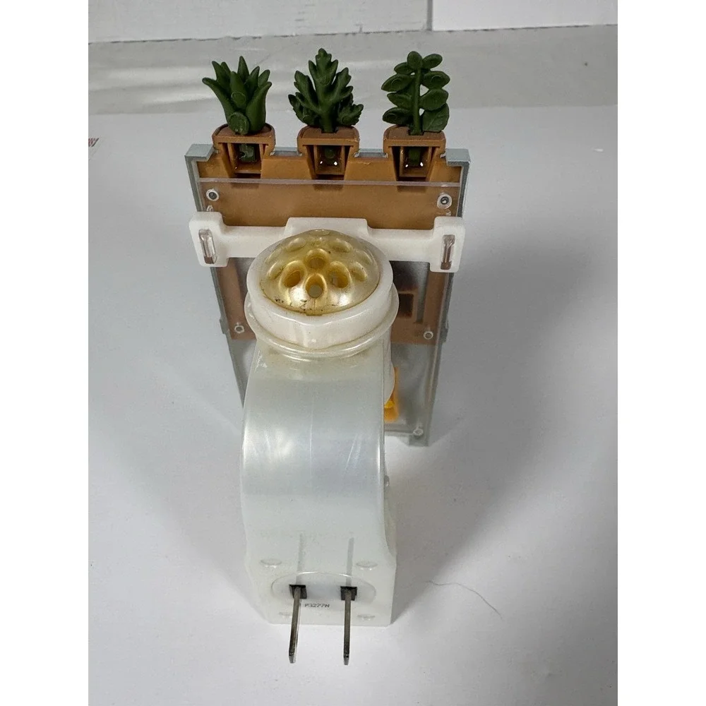 Bath & Body Works Garden Bench Nightlight Plug Scent Control Plants Boots Gloves
